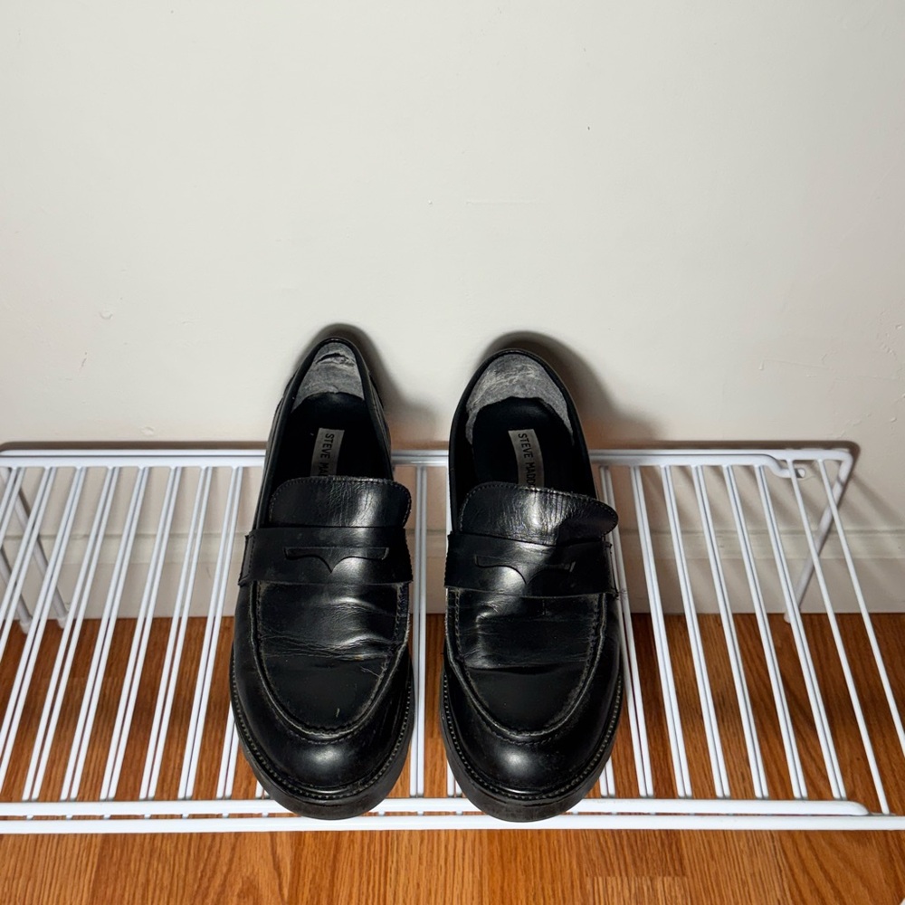 Steve Madden Black Leather Loafers